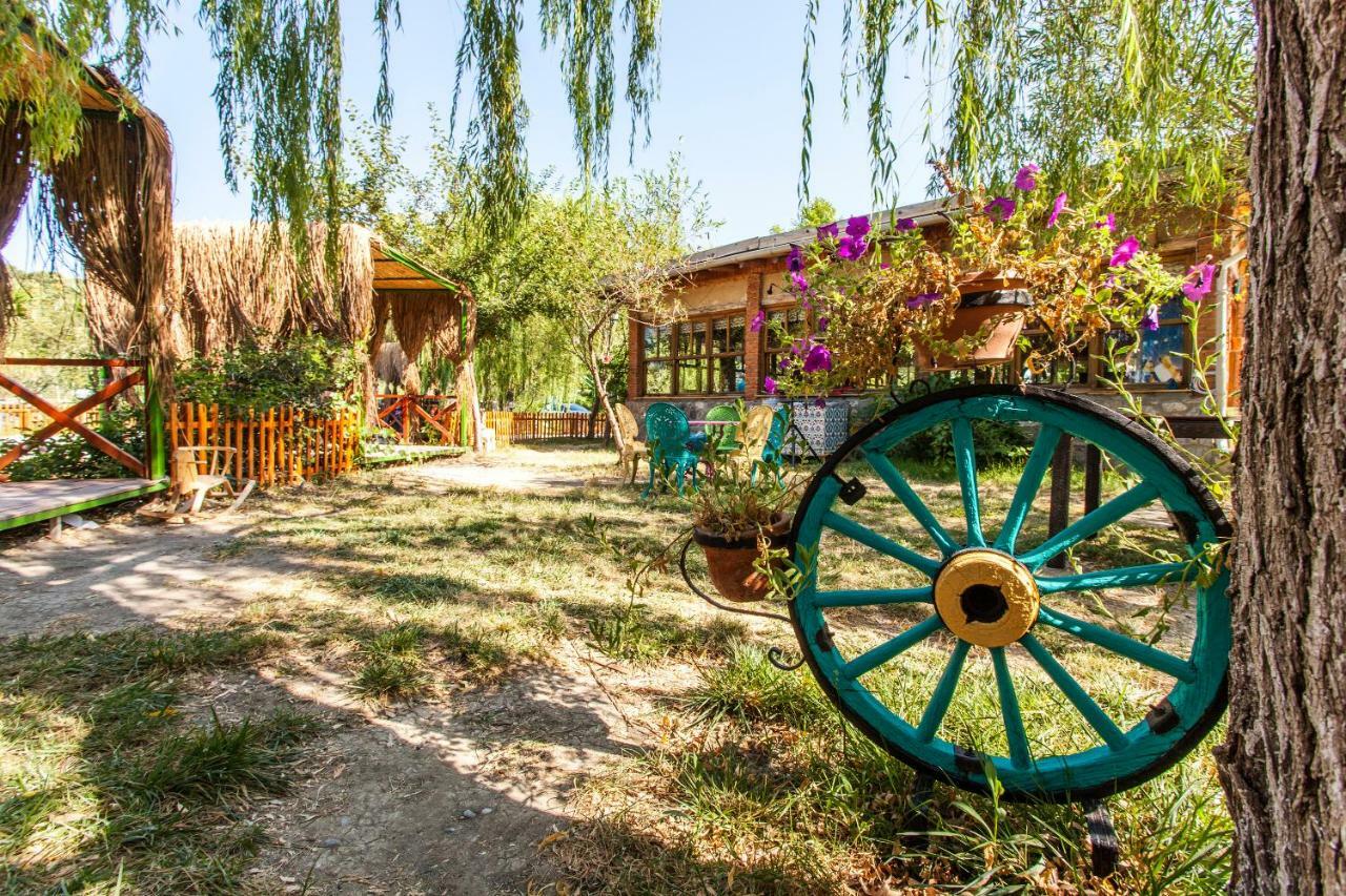 Otantik Tas Ev Bed & Breakfast ดาลามาน ภายนอก รูปภาพ